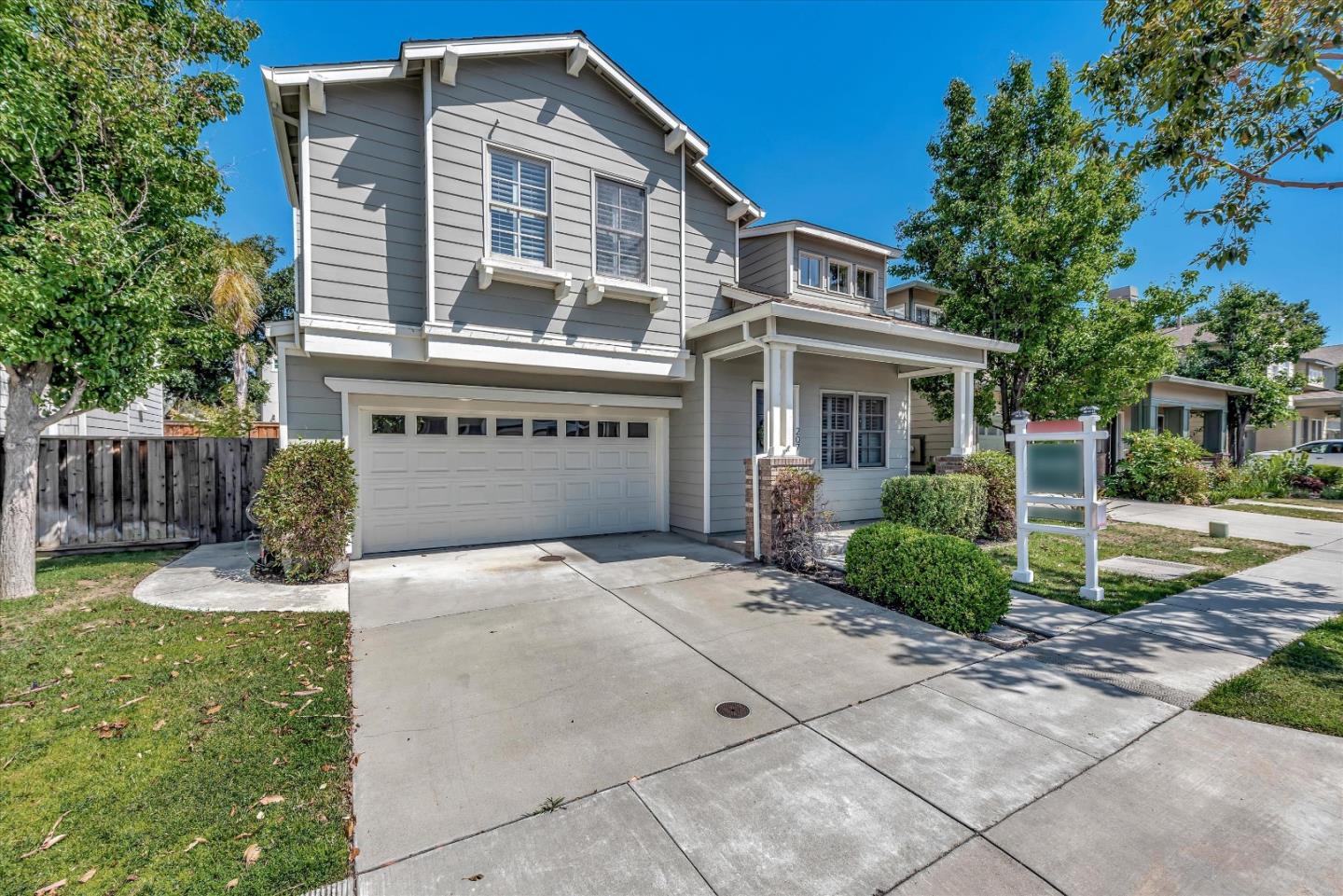 Detail Gallery Image 1 of 22 For 207 Beethoven Ln, Los Gatos,  CA 95032 - 4 Beds | 2/1 Baths