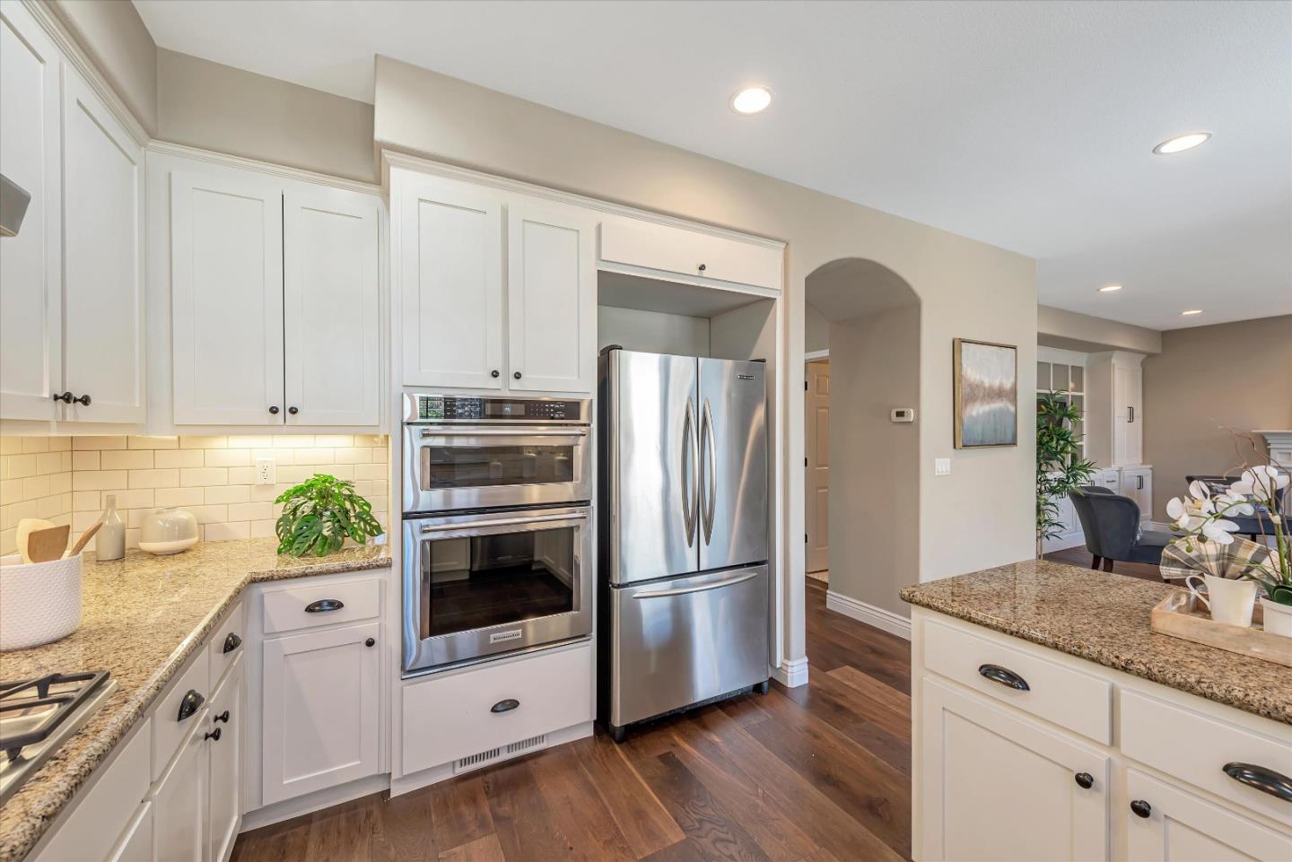 Detail Gallery Image 11 of 22 For 207 Beethoven Ln, Los Gatos,  CA 95032 - 4 Beds | 2/1 Baths