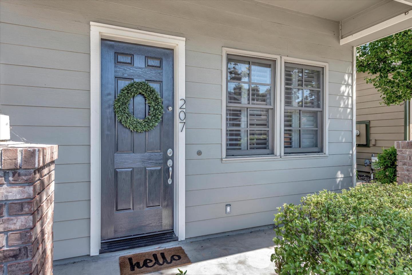 Detail Gallery Image 3 of 22 For 207 Beethoven Ln, Los Gatos,  CA 95032 - 4 Beds | 2/1 Baths