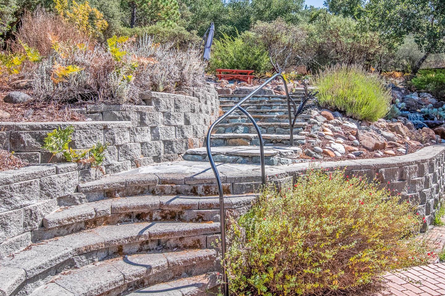 Detail Gallery Image 10 of 52 For 8216 Ridgeview Dr, Ben Lomond,  CA 95005 - 4 Beds | 3/1 Baths