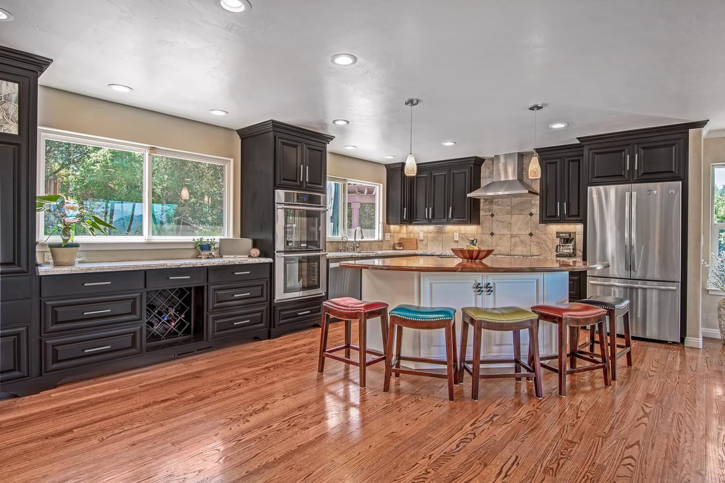 Detail Gallery Image 17 of 52 For 8216 Ridgeview Dr, Ben Lomond,  CA 95005 - 4 Beds | 3/1 Baths