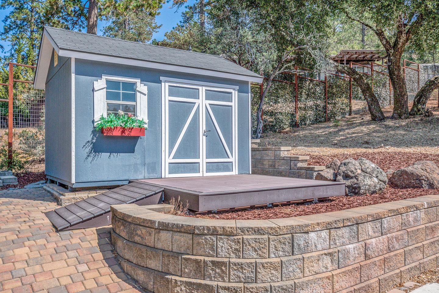 Detail Gallery Image 8 of 52 For 8216 Ridgeview Dr, Ben Lomond,  CA 95005 - 4 Beds | 3/1 Baths