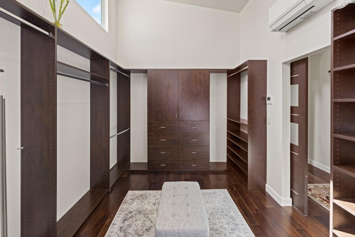 Detail Gallery Image 21 of 35 For 1247 Josselyn Canyon Rd, Monterey,  CA 93940 - 4 Beds | 3/1 Baths