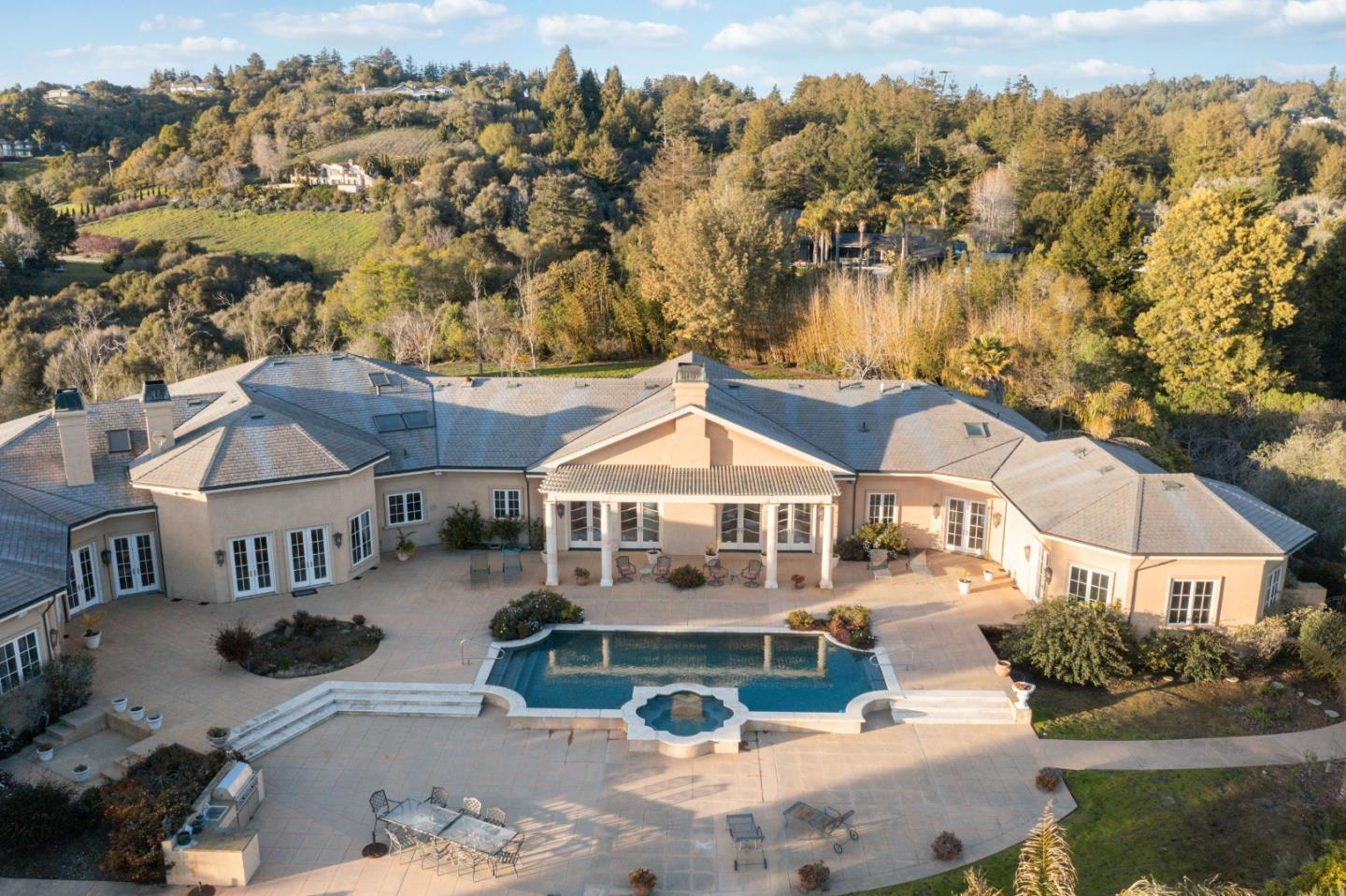 Detail Gallery Image 4 of 103 For 120 Debernardo Ln, Aptos,  CA 95003 - 4 Beds | 5/2 Baths
