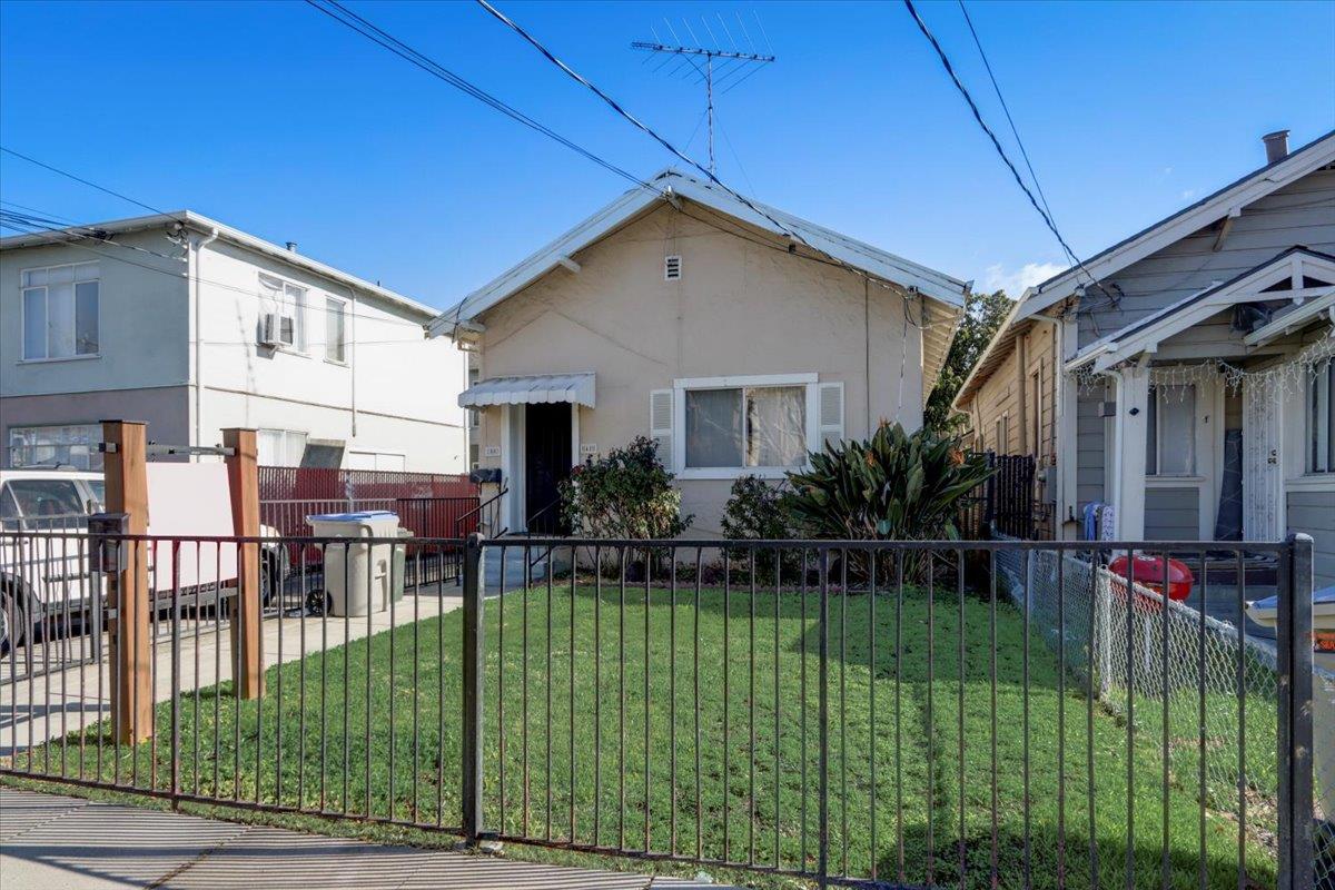 Detail Gallery Image 1 of 22 For 50 N 9th St, San Jose,  CA 95112 - – Beds | – Baths