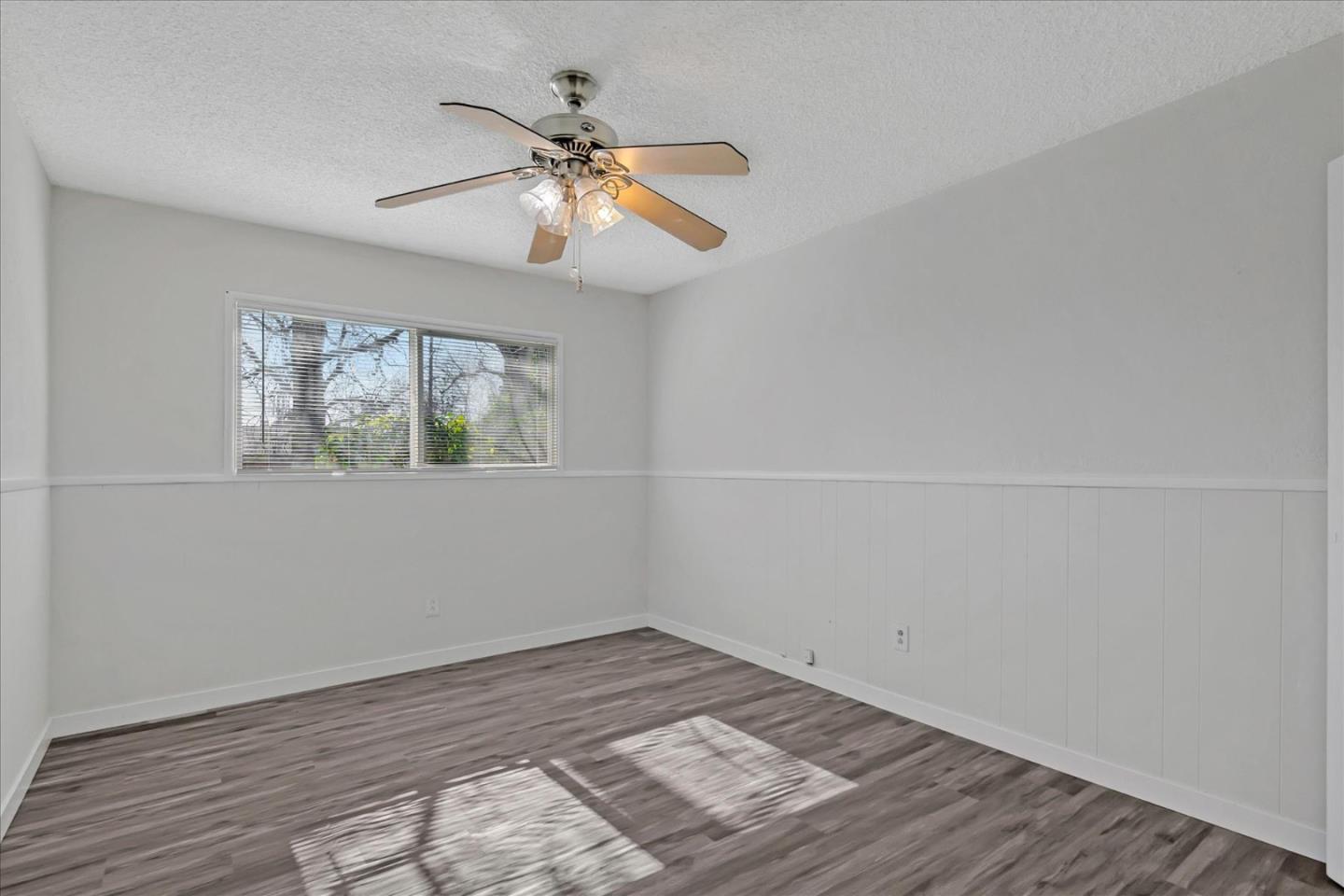 Detail Gallery Image 24 of 43 For 20114 Londelius St, Canoga Park,  CA 91306 - 3 Beds | 2 Baths