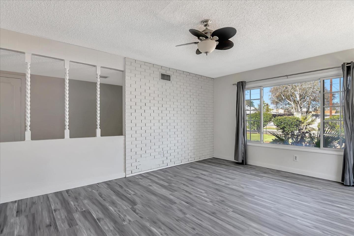 Detail Gallery Image 7 of 43 For 20114 Londelius St, Canoga Park,  CA 91306 - 3 Beds | 2 Baths