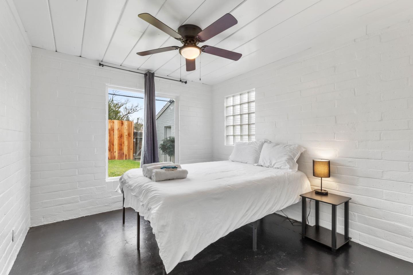 Detail Gallery Image 9 of 21 For 610 Muir Rd, Modesto,  CA 95350 - 3 Beds | 1/1 Baths