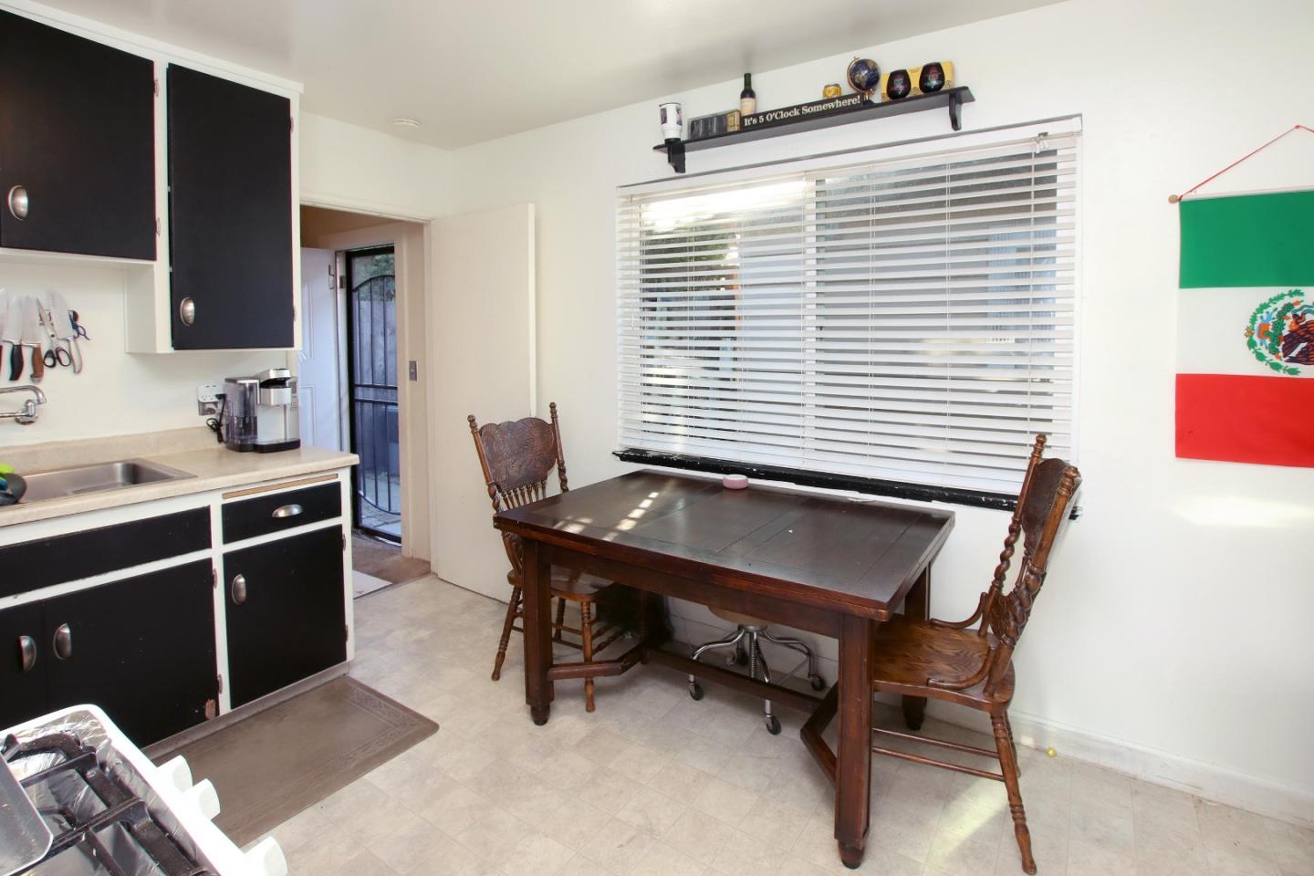 Detail Gallery Image 21 of 24 For 235 Owen St, Santa Cruz,  CA 95062 - – Beds | – Baths
