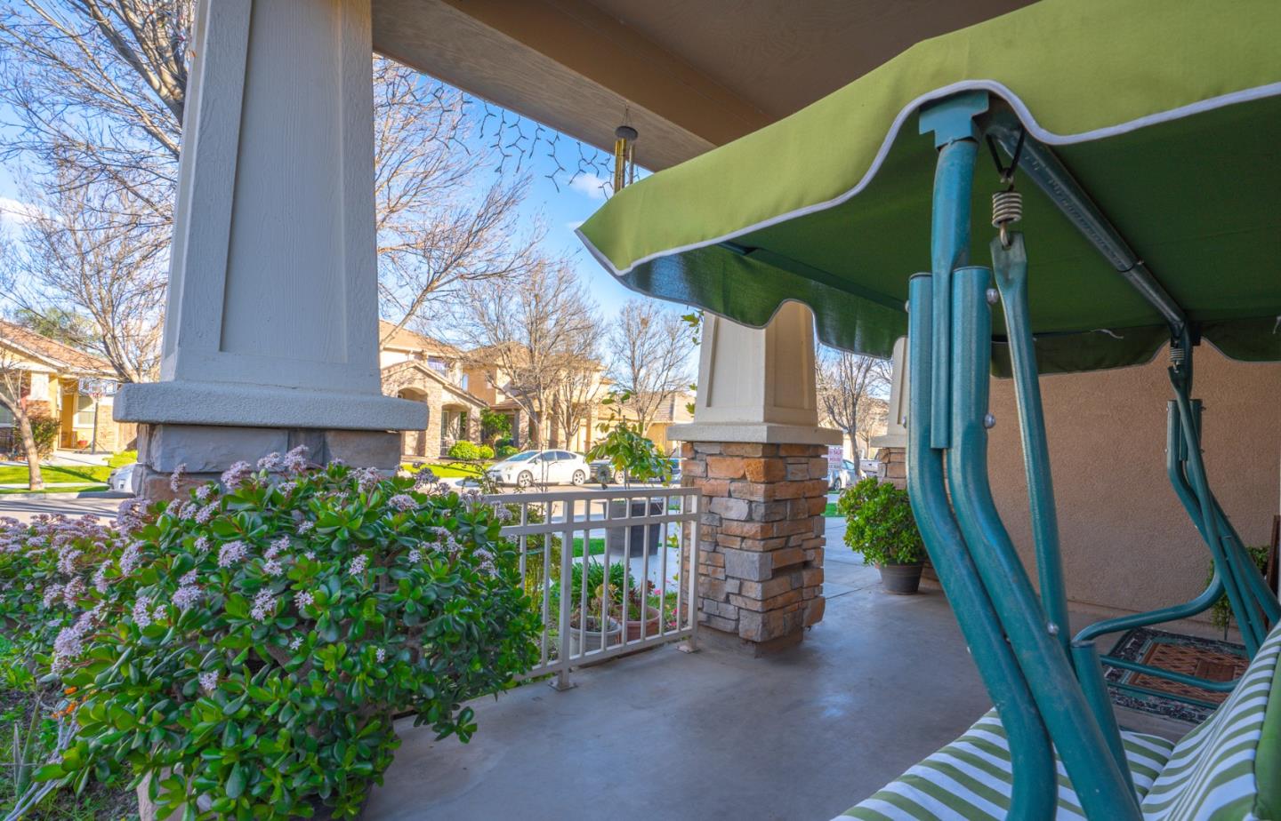 Detail Gallery Image 17 of 61 For 1613 Wildrye Ave, Los Banos,  CA 93635 - 4 Beds | 2/1 Baths