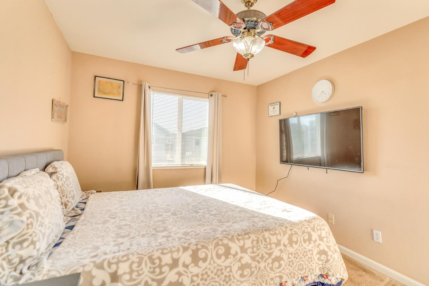 Detail Gallery Image 48 of 61 For 1613 Wildrye Ave, Los Banos,  CA 93635 - 4 Beds | 2/1 Baths