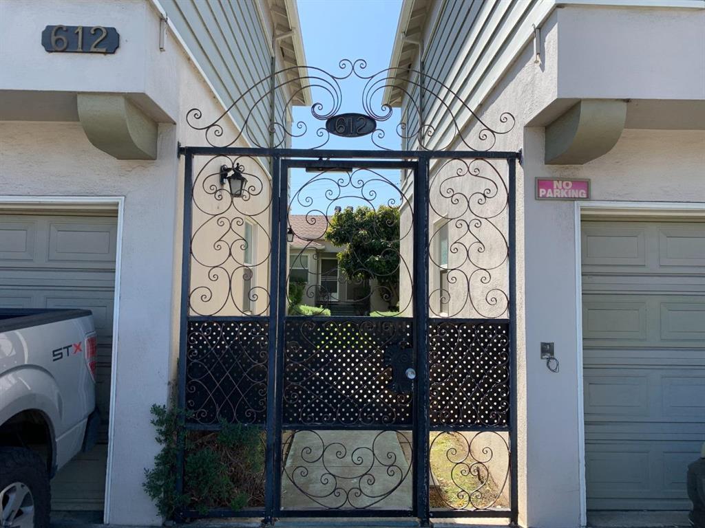Detail Gallery Image 1 of 32 For 612 S El Camino Real #5,  San Mateo,  CA 94402 - 2 Beds | 1 Baths