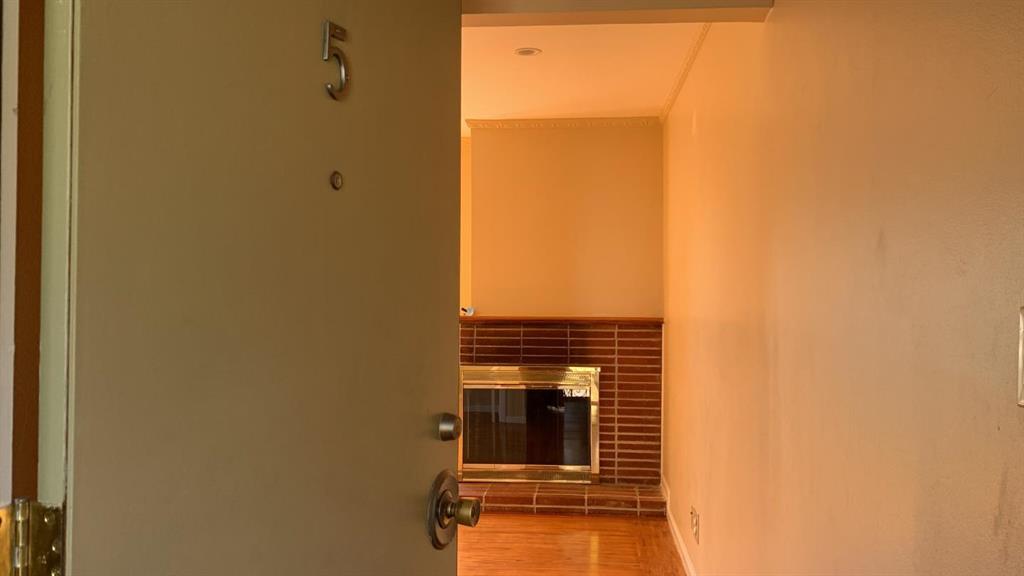 Detail Gallery Image 9 of 32 For 612 S El Camino Real #5,  San Mateo,  CA 94402 - 2 Beds | 1 Baths