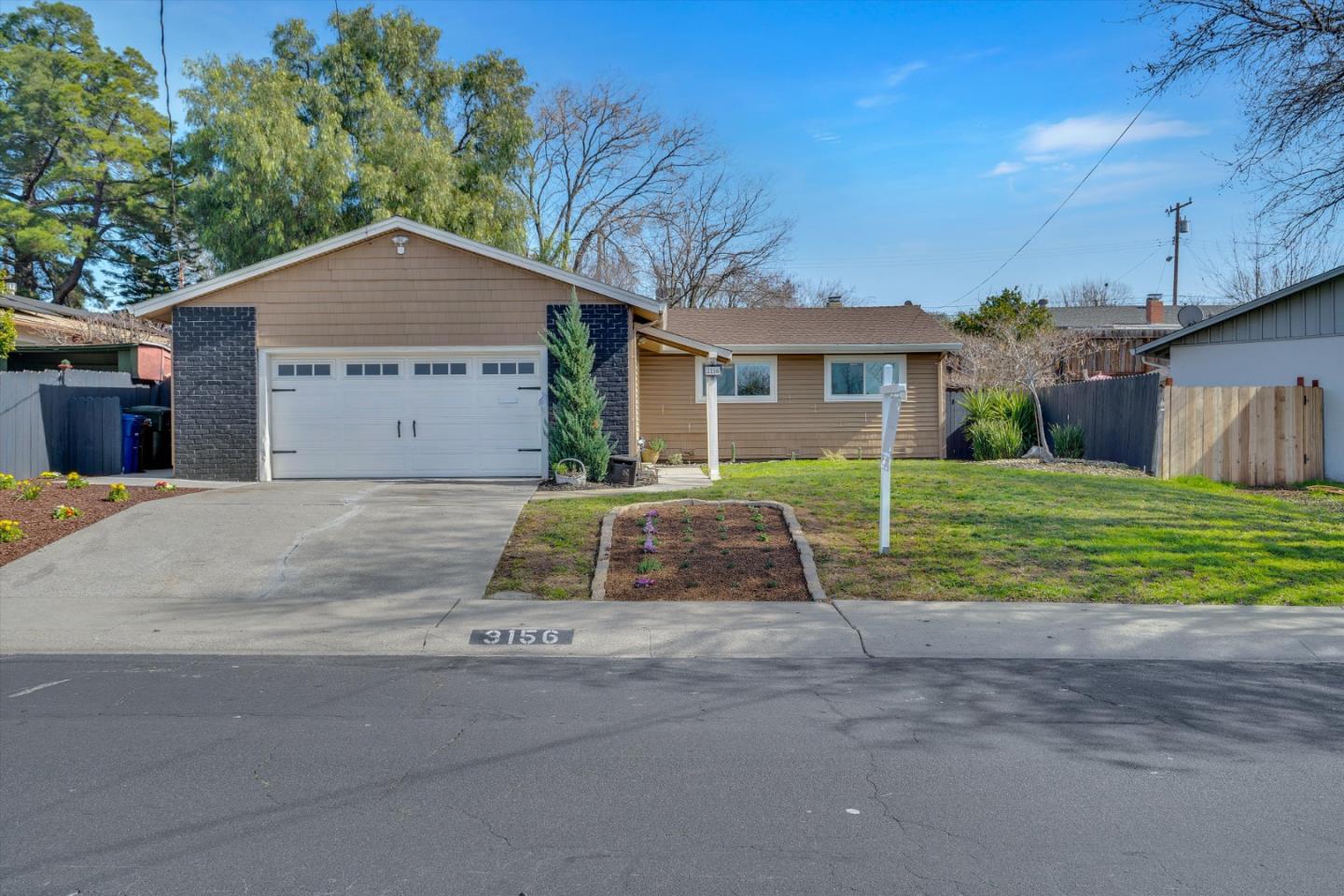 Detail Gallery Image 1 of 1 For 3156 Claudia Dr, Concord,  CA 94519 - 3 Beds | 2 Baths