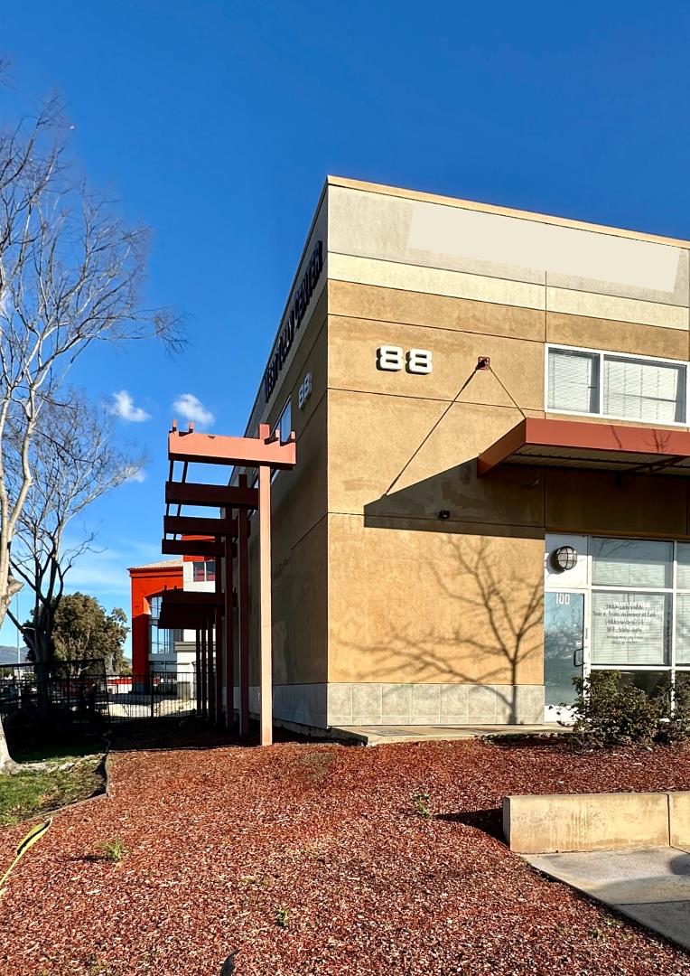 Detail Gallery Image 2 of 11 For 88 Tully Rd #100,  San Jose,  CA 95111 - – Beds | – Baths