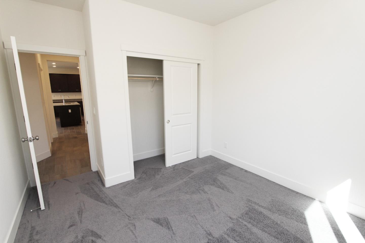 Detail Gallery Image 16 of 17 For 1137 Pearl Dr #1-14,  Los Banos,  CA 93635 - 4 Beds | 2 Baths