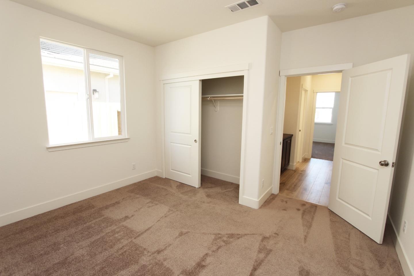 Detail Gallery Image 11 of 11 For 1141 Pearl Dr #1-15,  Los Banos,  CA 93635 - 4 Beds | 2 Baths