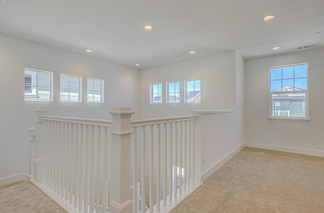 Detail Gallery Image 16 of 47 For 282 Skyview Dr, Marina,  CA 93933 - 3 Beds | 2/1 Baths