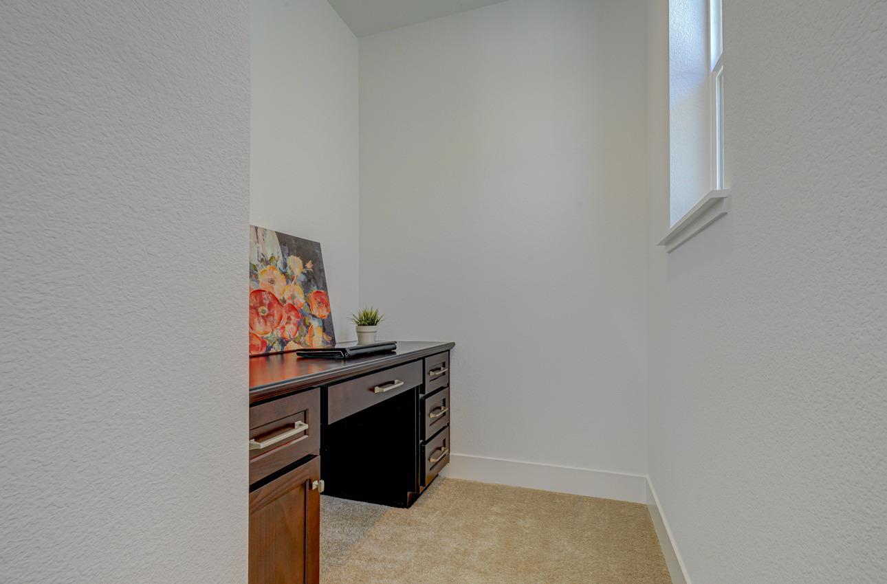 Detail Gallery Image 18 of 47 For 282 Skyview Dr, Marina,  CA 93933 - 3 Beds | 2/1 Baths