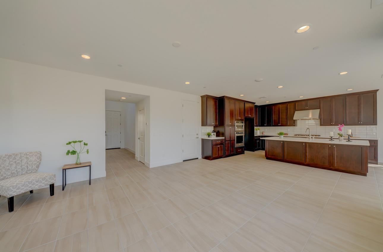 Detail Gallery Image 8 of 47 For 282 Skyview Dr, Marina,  CA 93933 - 3 Beds | 2/1 Baths