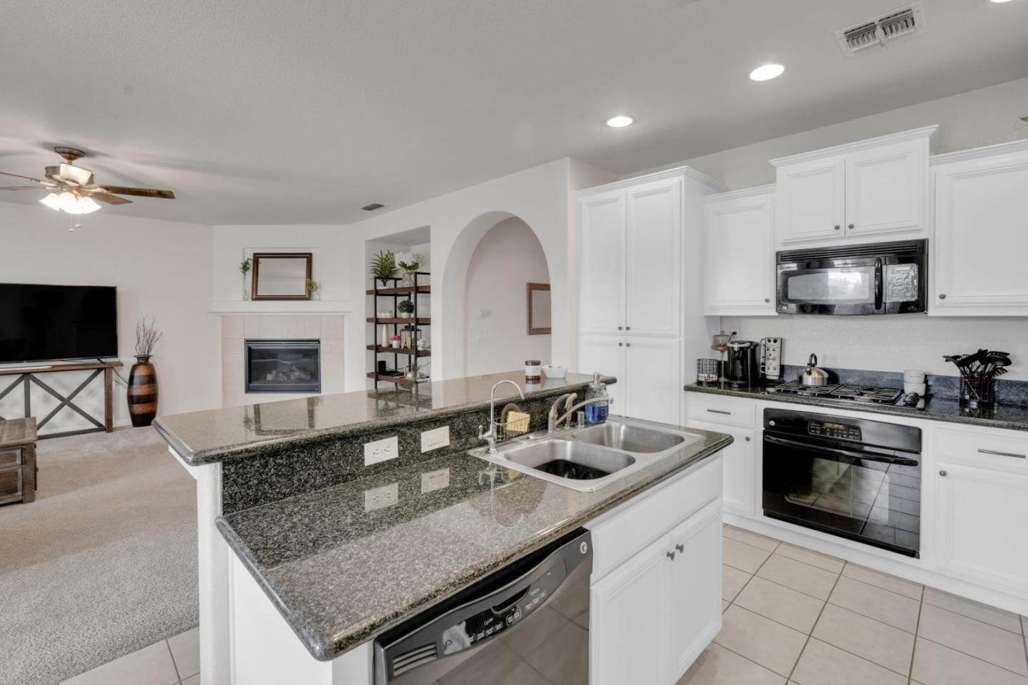 1737 Dalia Ln, Manteca, CA 95337 photo 13