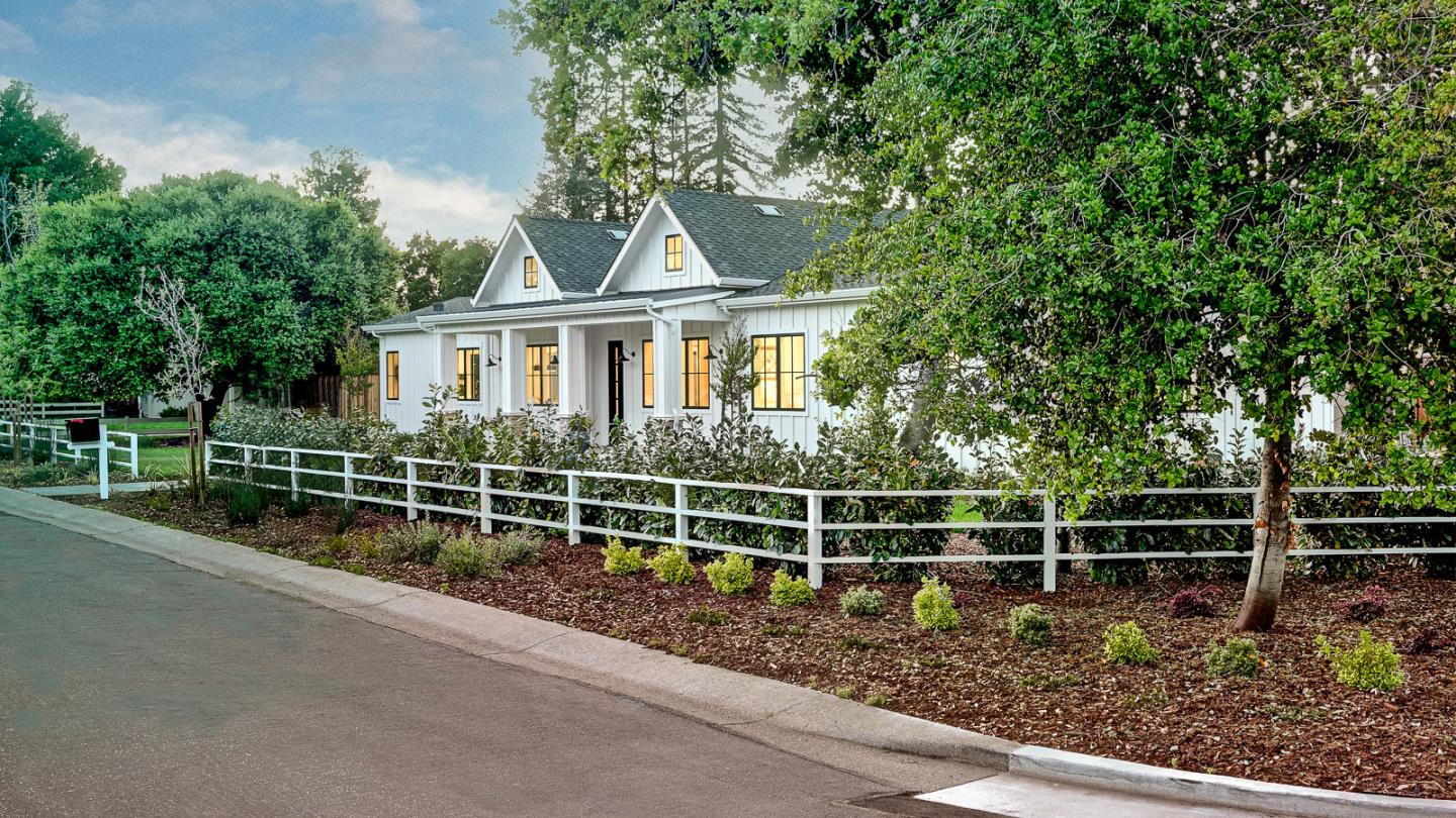 Detail Gallery Image 28 of 28 For 831 Arroyo Rd, Los Altos,  CA 94024 - 5 Beds | 4/1 Baths