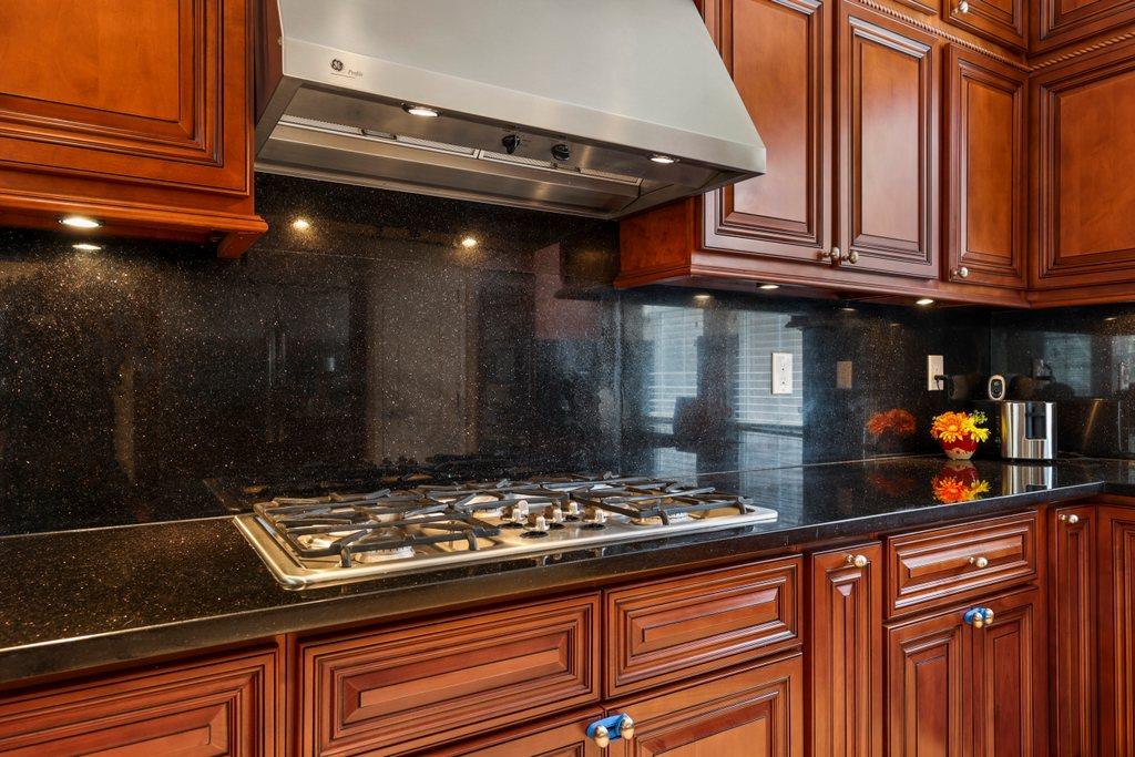 Detail Gallery Image 14 of 30 For 766 Adeline Ave, San Jose,  CA 95136 - 5 Beds | 4/1 Baths
