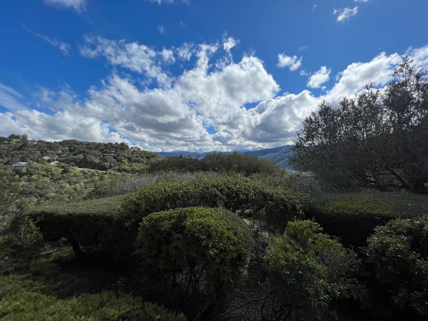 Detail Gallery Image 5 of 20 For 13350 Middle Canyon Rd, Carmel Valley,  CA 93924 - 3 Beds | 2/1 Baths