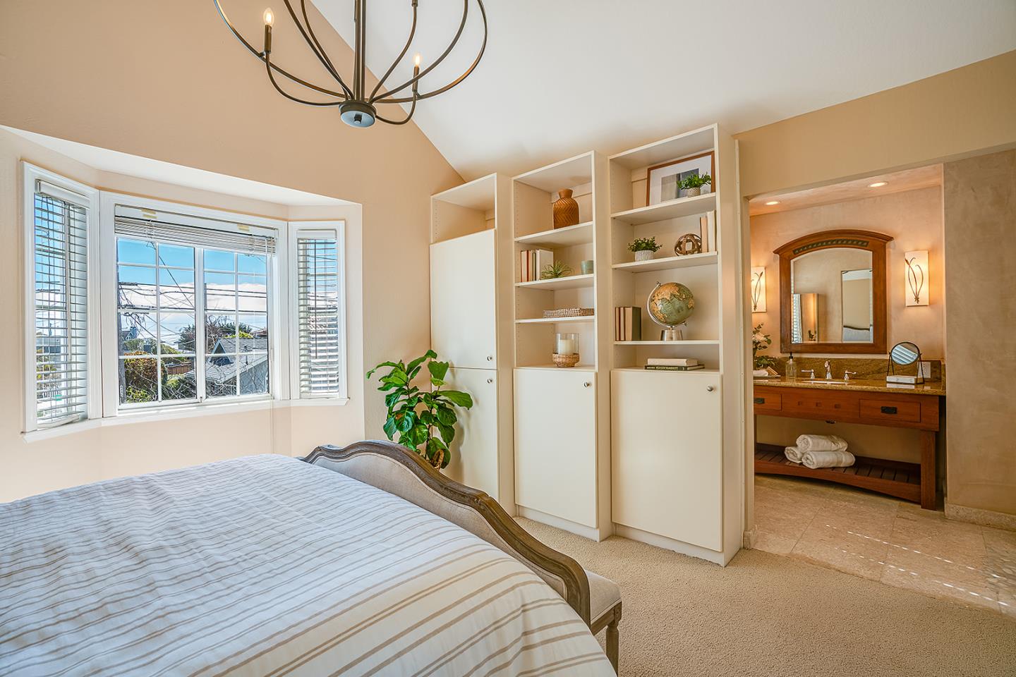 Detail Gallery Image 17 of 40 For 324 Seacliff Dr, Aptos,  CA 95003 - 3 Beds | 2/1 Baths