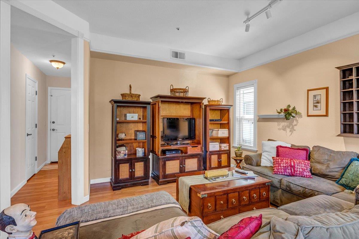 956 Hancock St, Salinas, CA 93906 photo 29