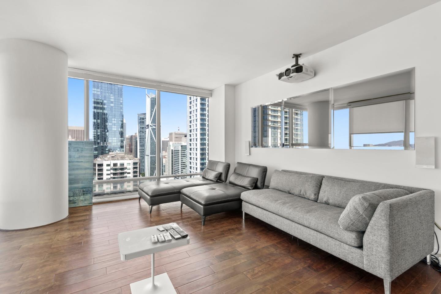 Detail Gallery Image 1 of 44 For 425 1st St #2903,  San Francisco,  CA 94105 - 3 Beds | 3 Baths
