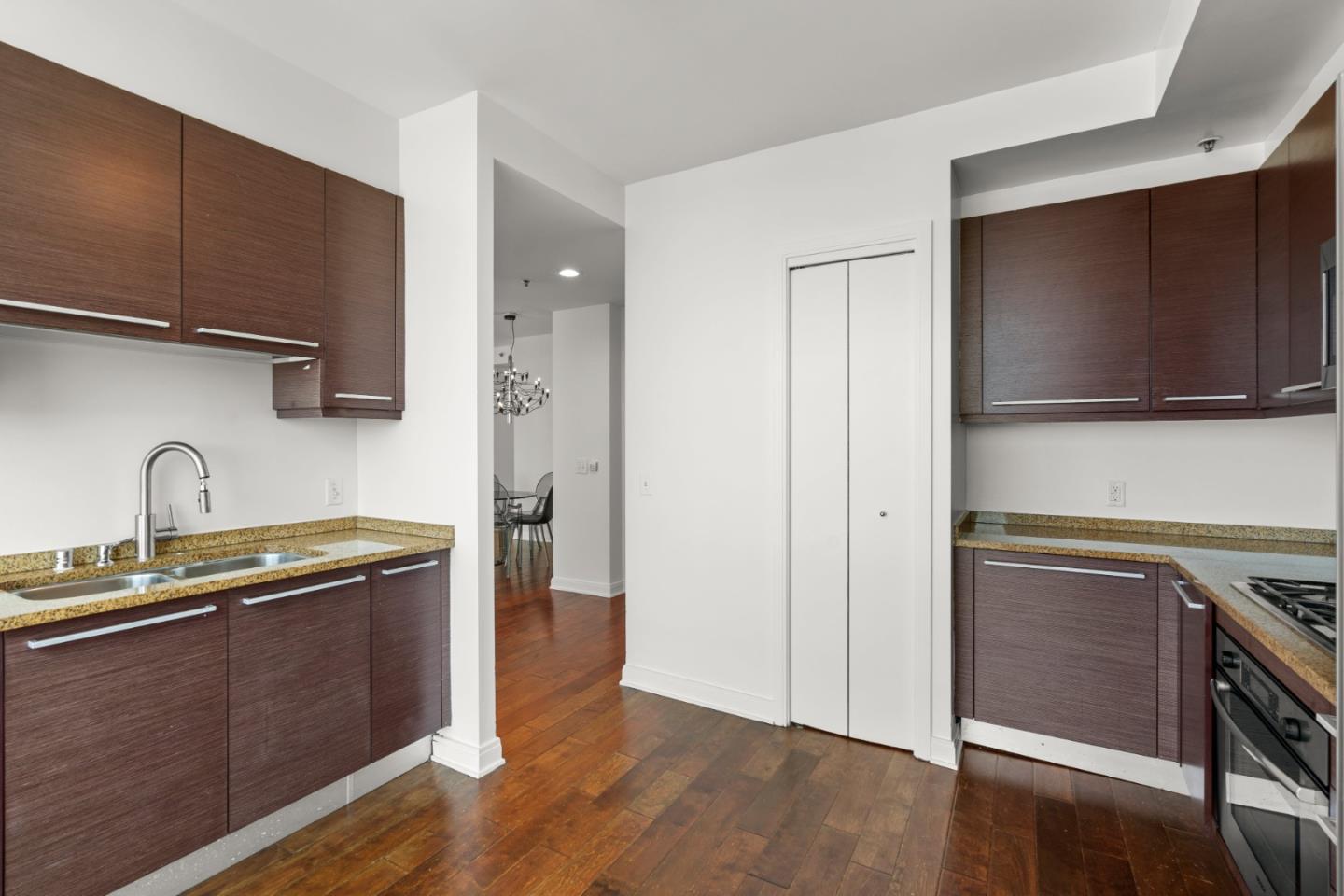 Detail Gallery Image 11 of 44 For 425 1st St #2903,  San Francisco,  CA 94105 - 3 Beds | 3 Baths