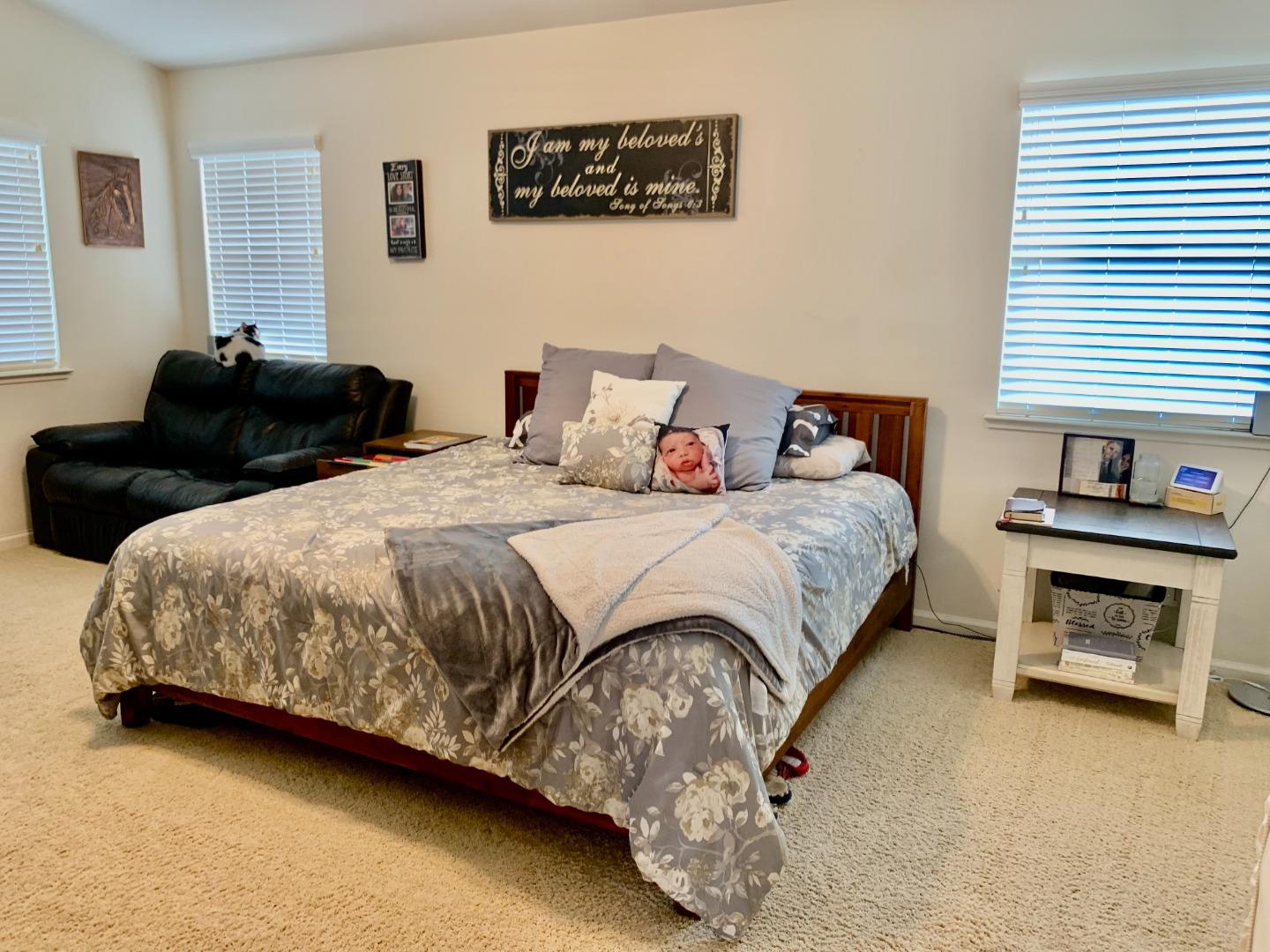 Detail Gallery Image 17 of 29 For 1644 Wildrye Ave, Los Banos,  CA 93635 - 5 Beds | 3 Baths