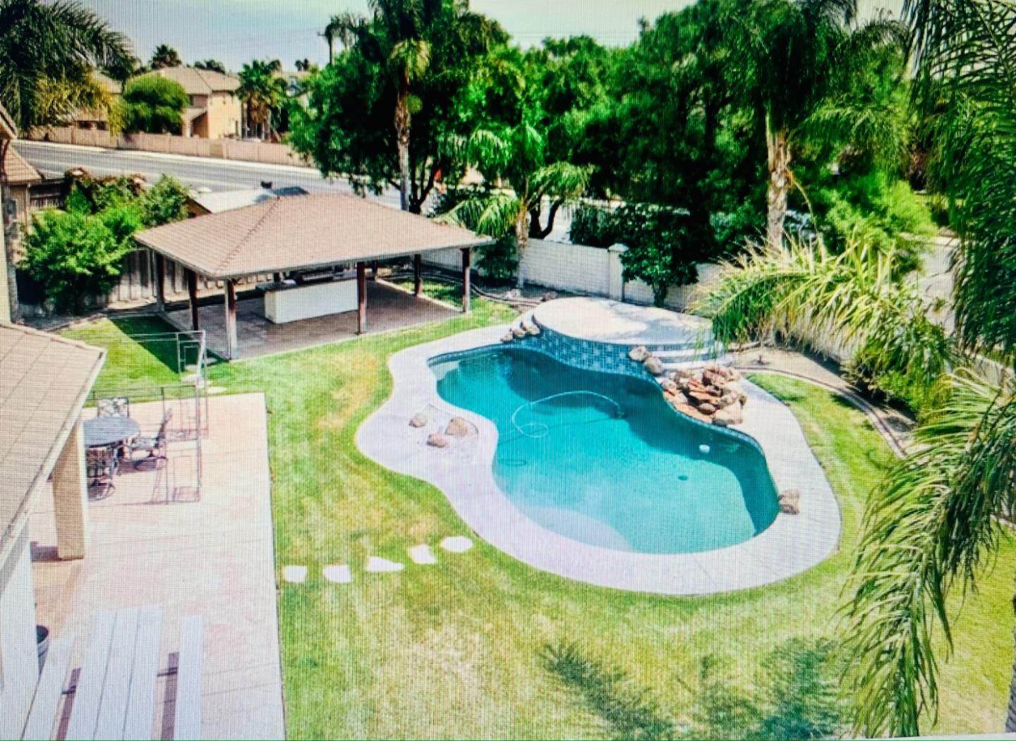 Detail Gallery Image 3 of 29 For 1644 Wildrye Ave, Los Banos,  CA 93635 - 5 Beds | 3 Baths
