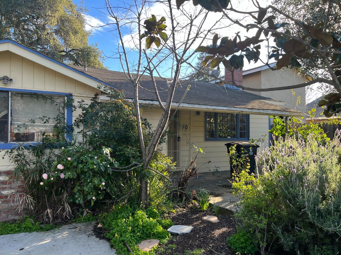 Detail Gallery Image 1 of 1 For 530 Runnymede St, East Palo Alto,  CA 94303 - 2 Beds | 2 Baths