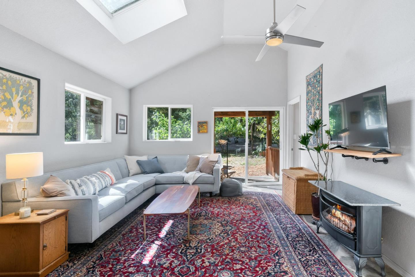 Detail Gallery Image 8 of 46 For 6121 Fern Flat Rd, Aptos,  CA 95003 - 1 Beds | 1/1 Baths