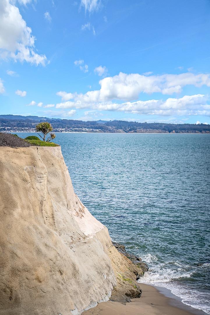 Detail Gallery Image 41 of 49 For 90 Bay Crest Rd, Santa Cruz,  CA 95062 - 3 Beds | 3/1 Baths