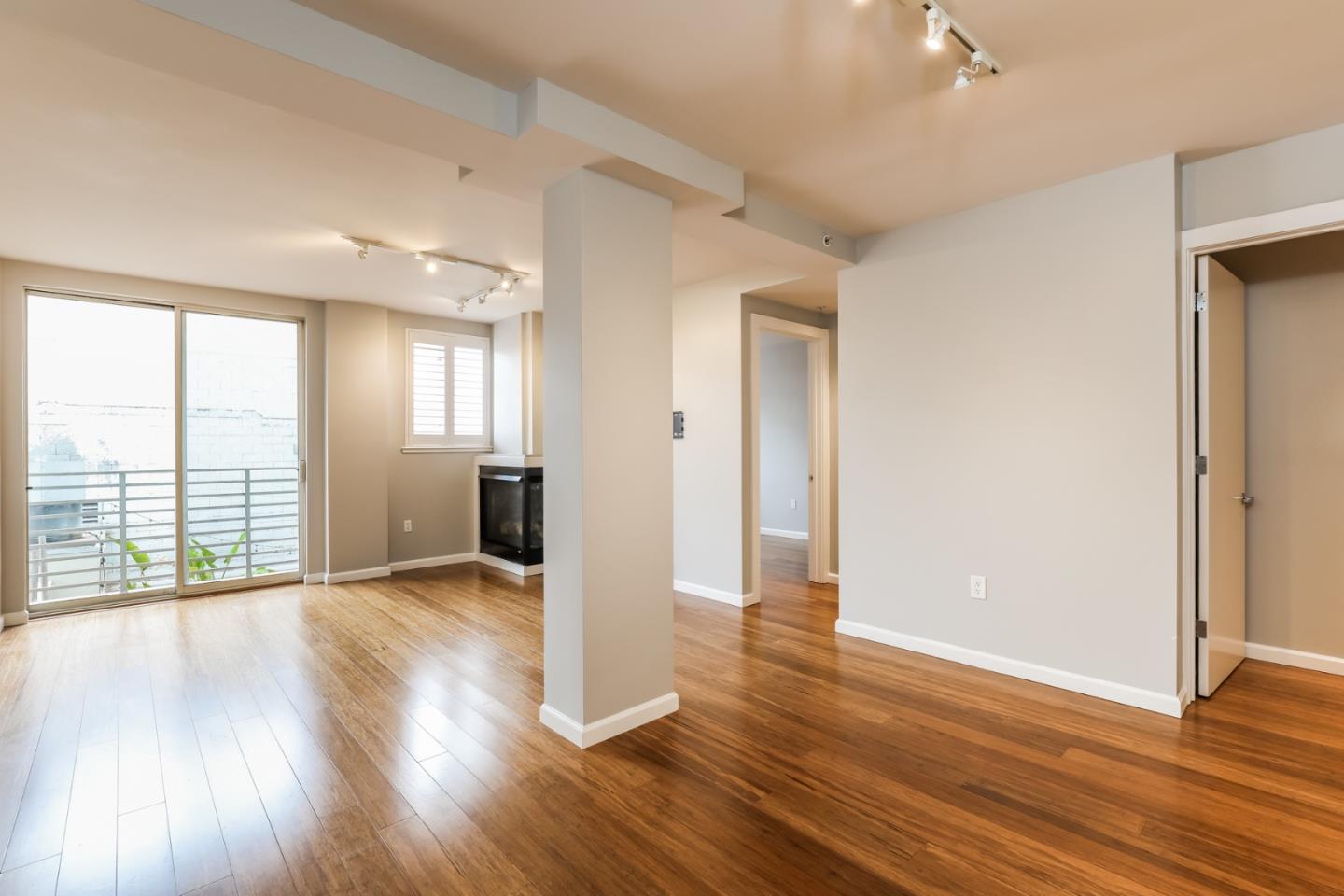 Detail Gallery Image 3 of 25 For 1635 California St #31,  San Francisco,  CA 94109 - 2 Beds | 2 Baths