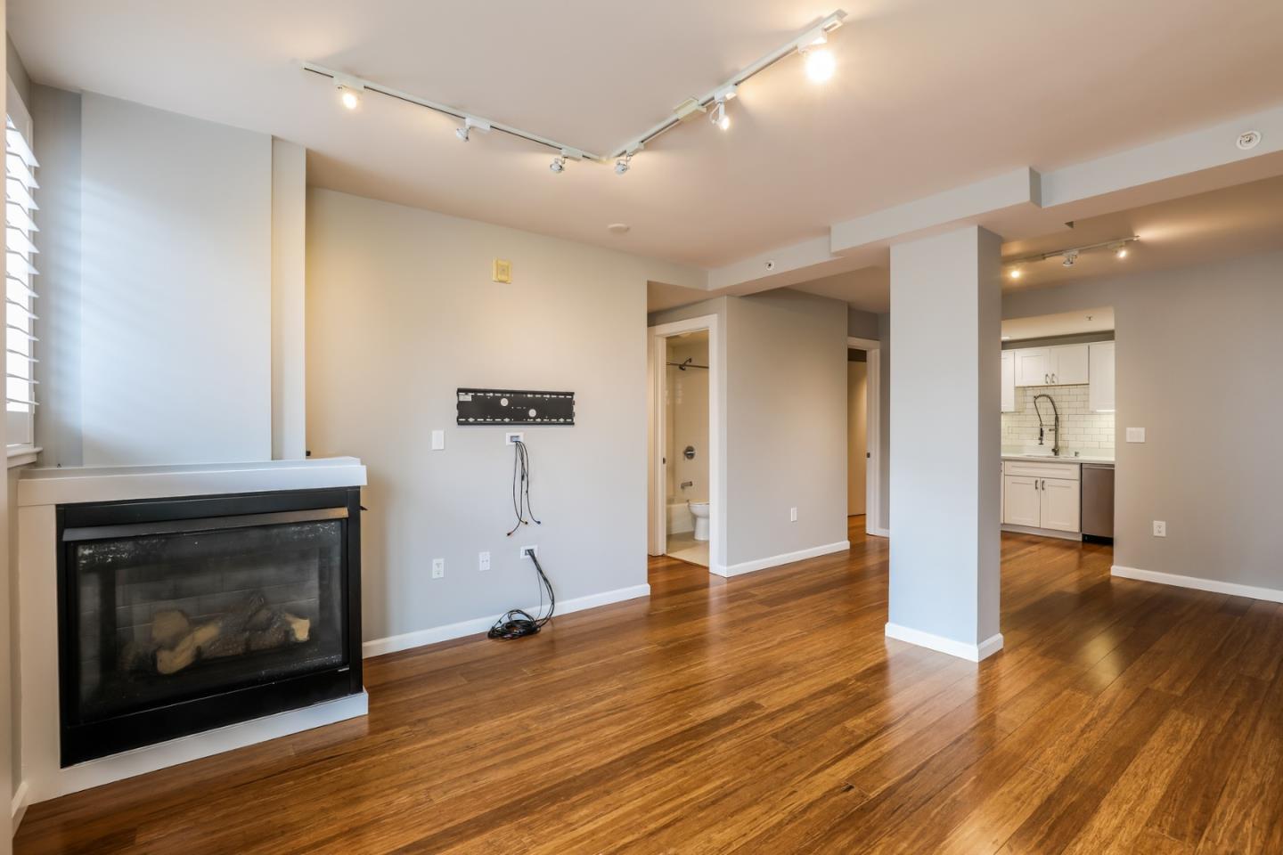 Detail Gallery Image 9 of 25 For 1635 California St #31,  San Francisco,  CA 94109 - 2 Beds | 2 Baths