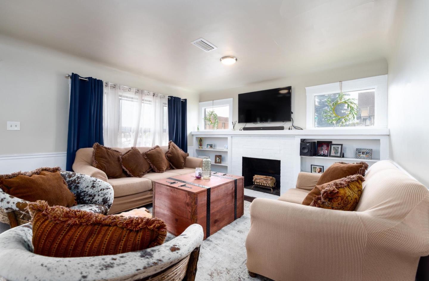 Detail Gallery Image 1 of 29 For 128 Central Ave, Salinas,  CA 93901 - 3 Beds | 1 Baths