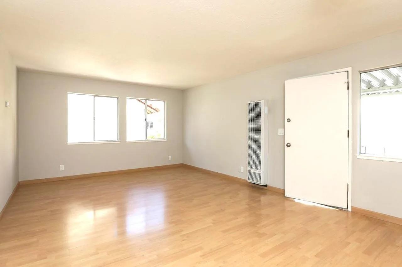 Detail Gallery Image 23 of 27 For 355 E Mc Kinley Ave a,  Sunnyvale,  CA 94086 - 3 Beds | 1 Baths