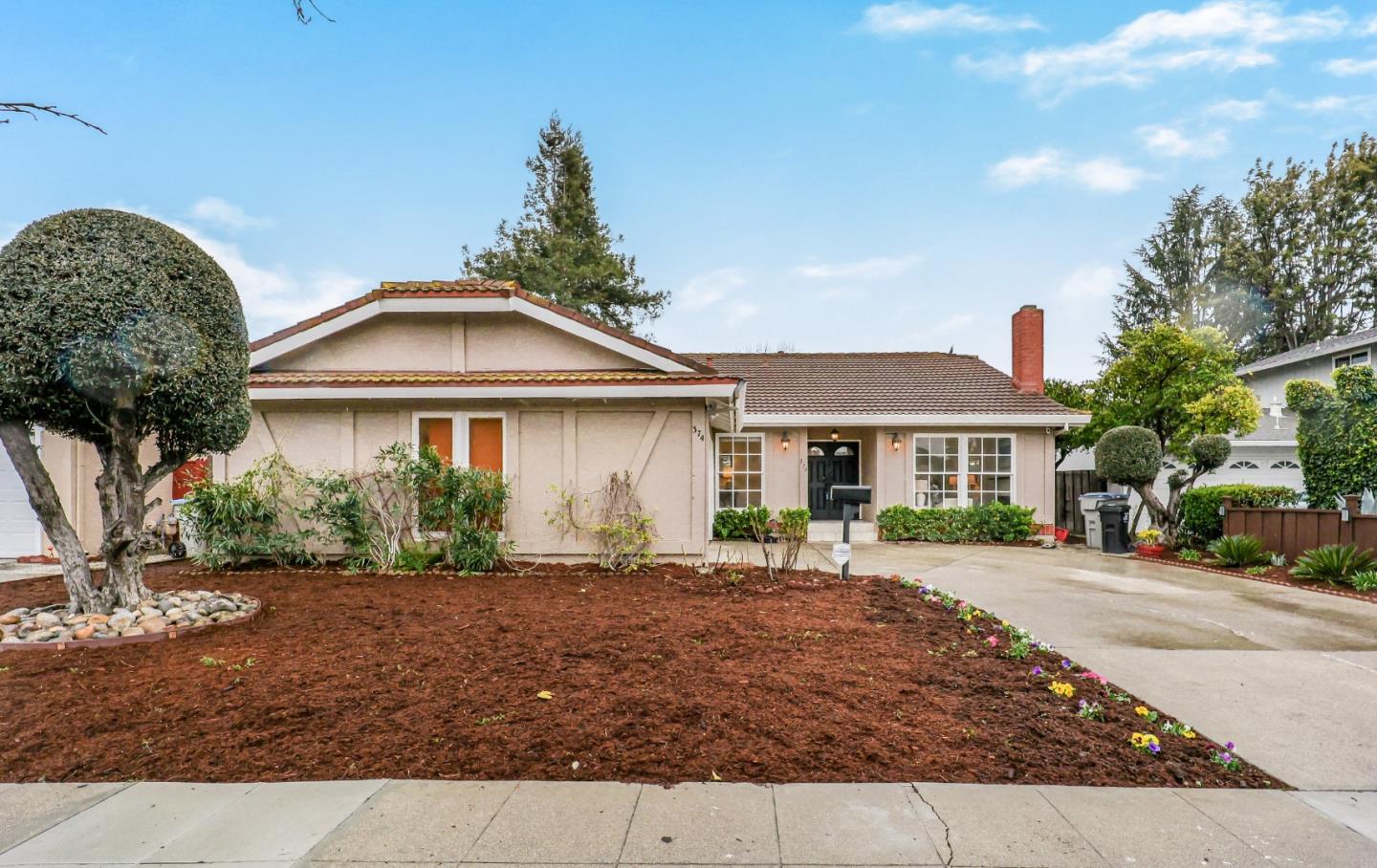 Detail Gallery Image 1 of 1 For 374 Avenida Del Roble, San Jose,  CA 95123 - 4 Beds | 2 Baths