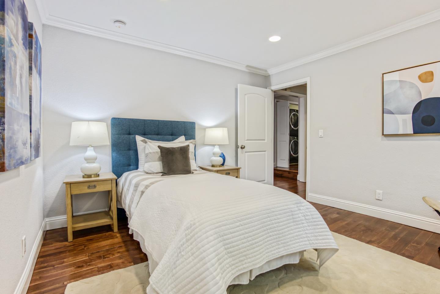 Detail Gallery Image 27 of 36 For 518 Iris St, Redwood City,  CA 94062 - 4 Beds | 3 Baths