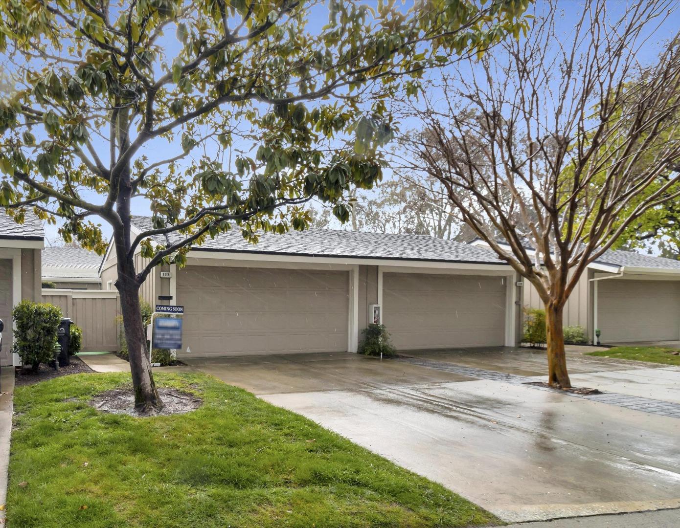 Detail Gallery Image 1 of 1 For 1114 Silver Oak Ct, San Jose,  CA 95120 - 2 Beds | 2 Baths