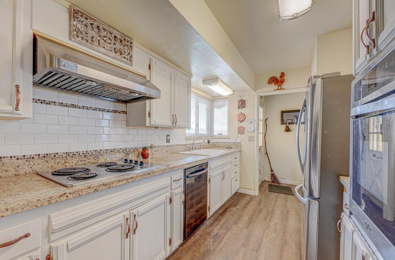 832 Columbia Ave, Monterey County, CA 93901 photo 11