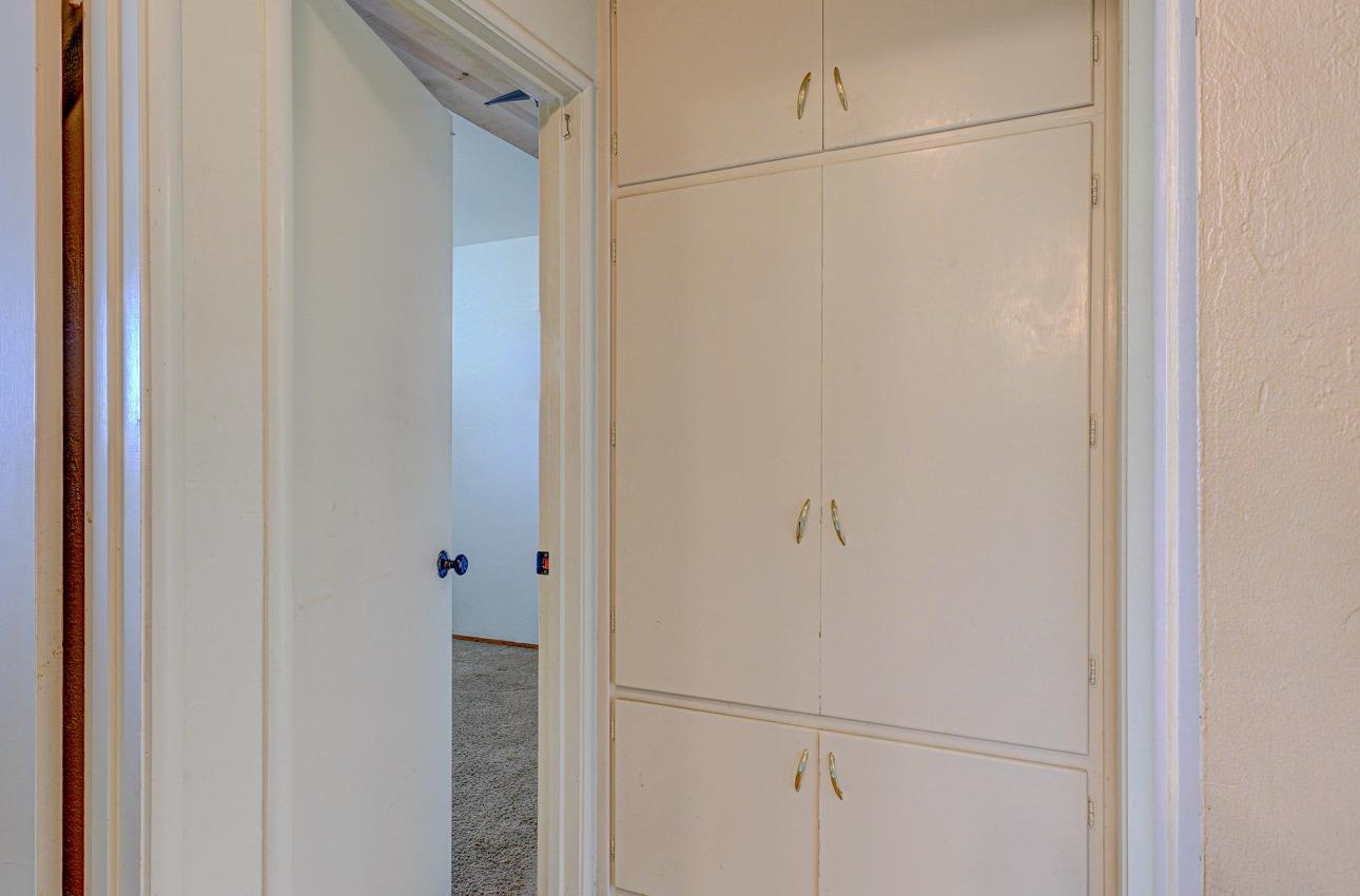 832 Columbia Ave, Monterey County, CA 93901 photo 12