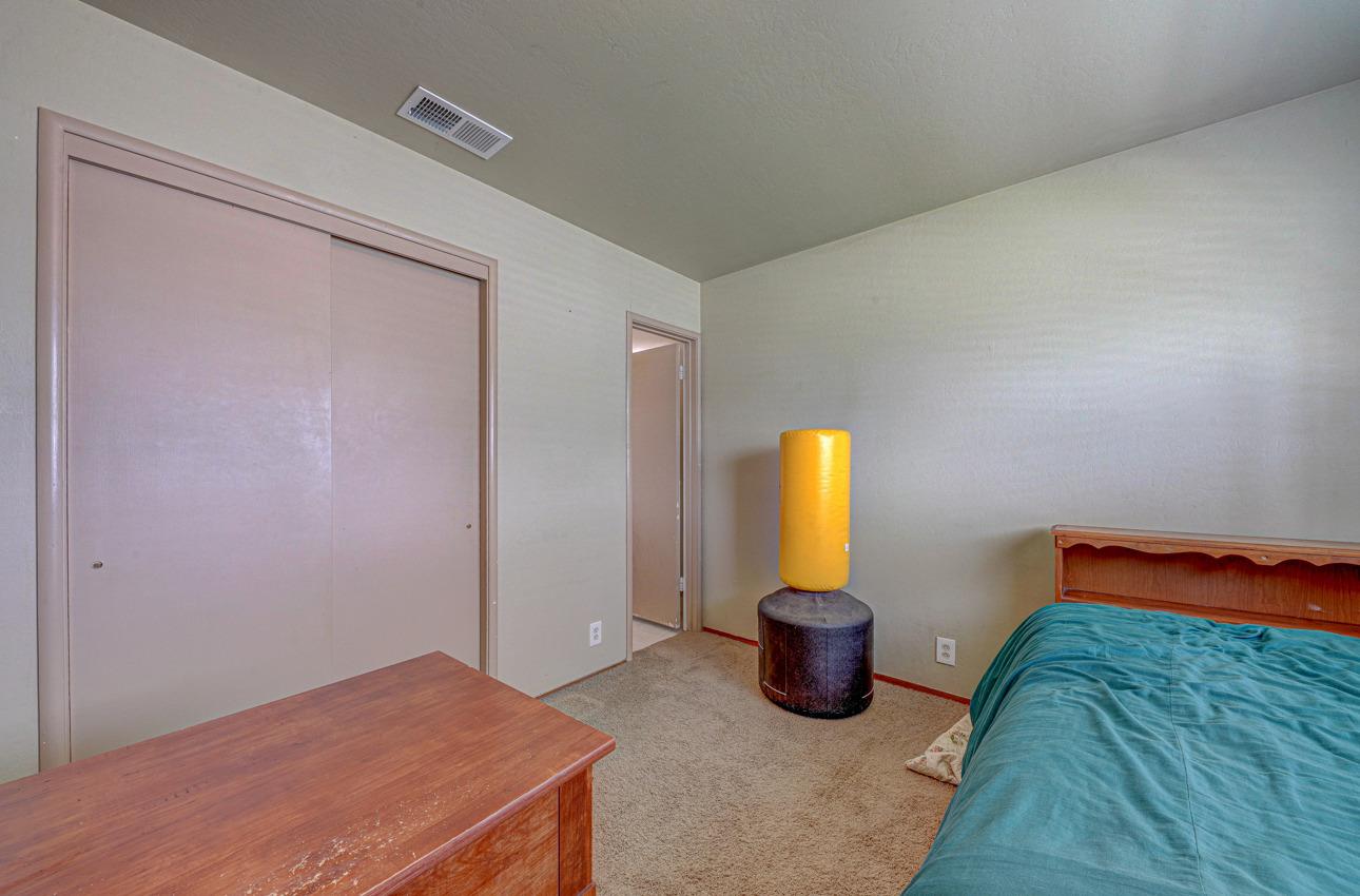 832 Columbia Ave, Monterey County, CA 93901 photo 14
