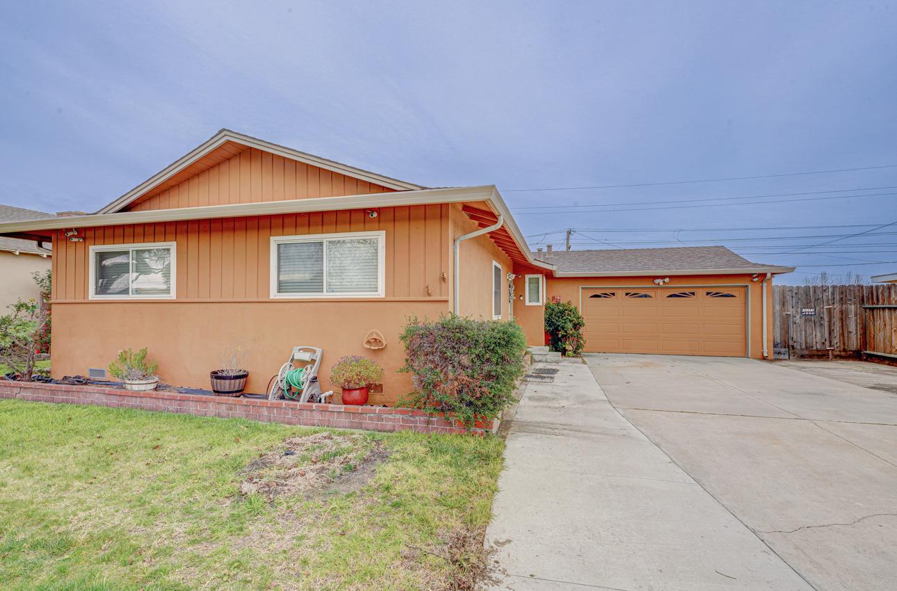 832 Columbia Ave, Monterey County, CA 93901 photo 2