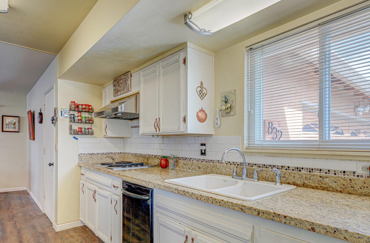 832 Columbia Ave, Monterey County, CA 93901 photo 9