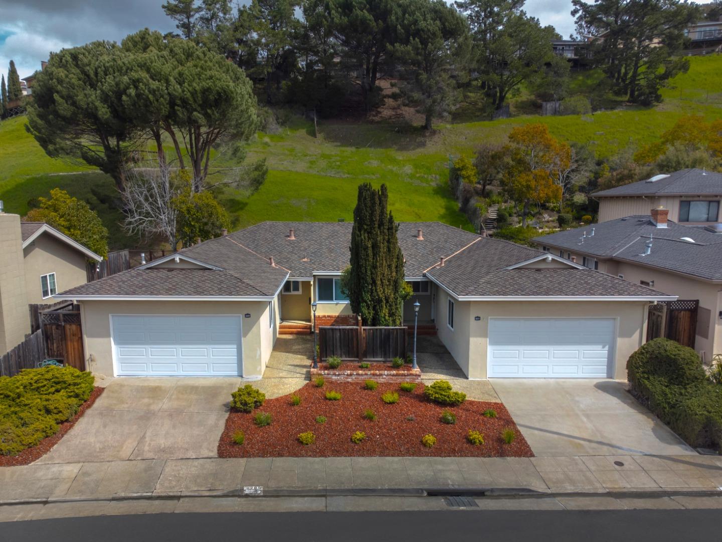 Detail Gallery Image 1 of 38 For 3309-3311 Shasta Dr, San Mateo,  CA 94403 - – Beds | – Baths